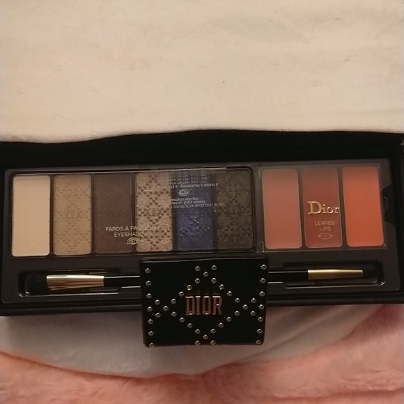 Dior LE Palette with Dior Charm attachment - Picture 7 of 14